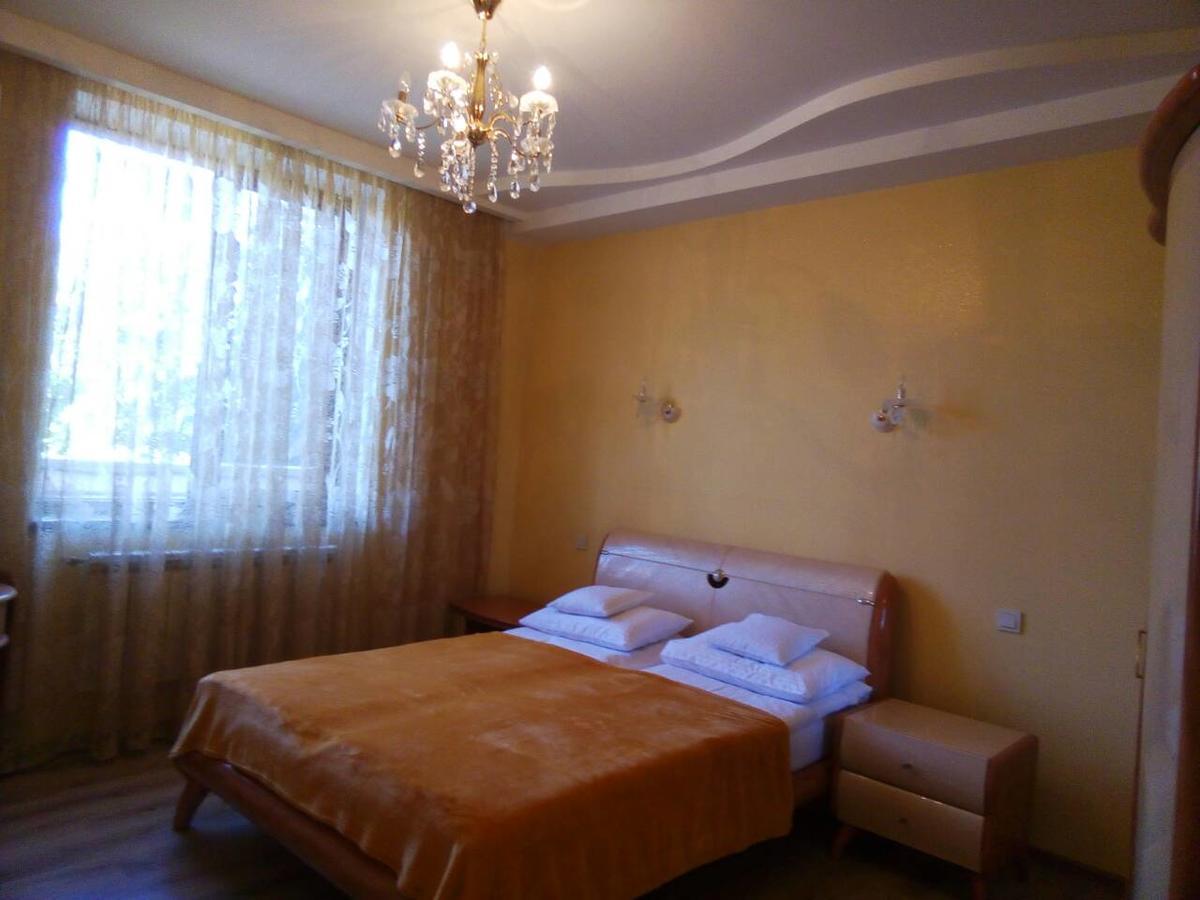 Hotel Aquarius Чорноморськ Екстер'єр фото