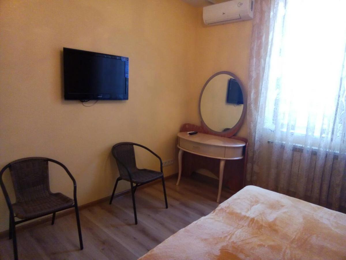 Hotel Aquarius Чорноморськ Екстер'єр фото