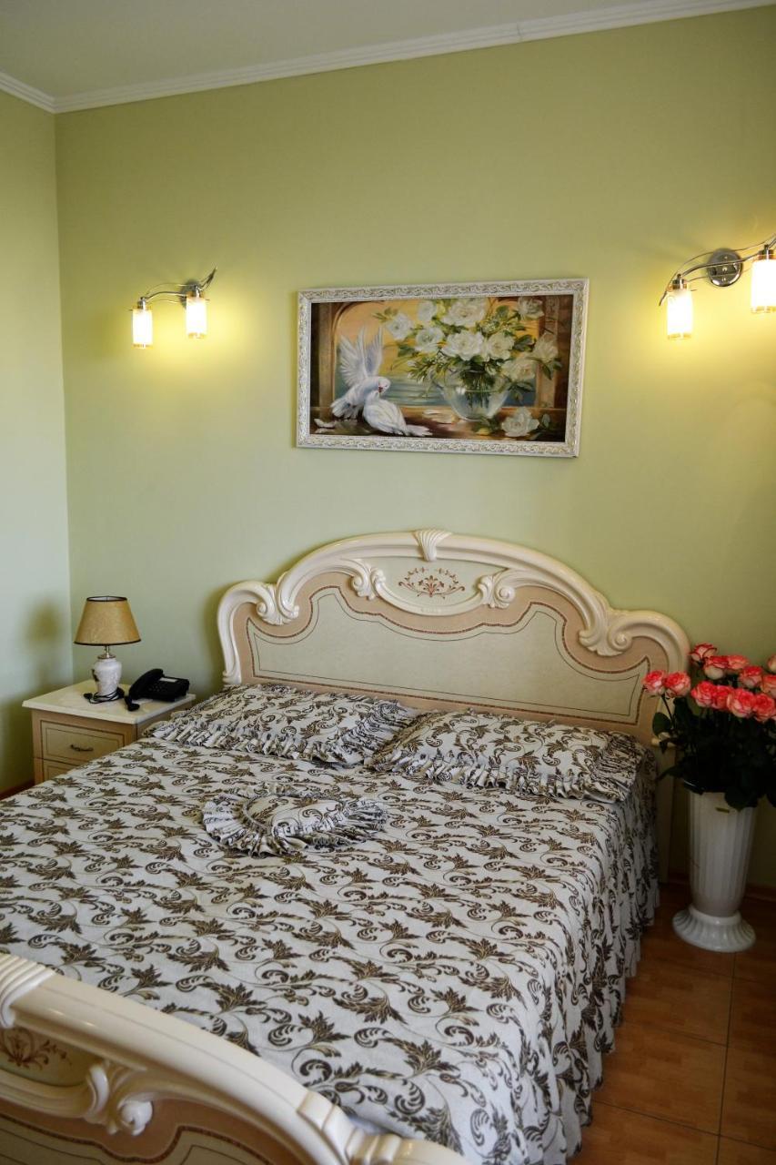 Hotel Aquarius Чорноморськ Екстер'єр фото